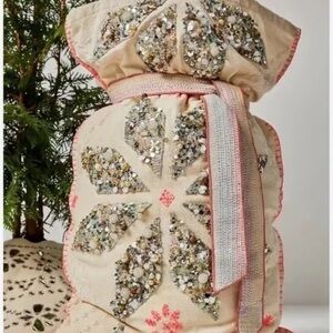 NWOT Free People One Perfect Present Gift Sack. Retail $98